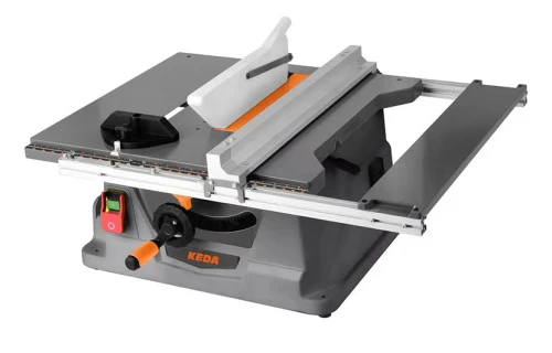Several common electric tools for cutting wood